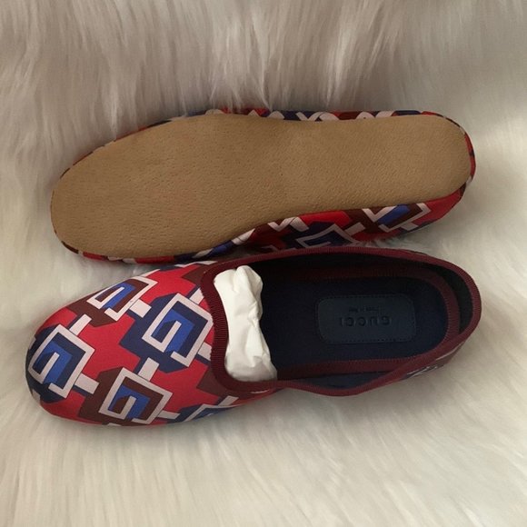 GUCCI Voyage Travel Satin Slippers in Red/Navy Blue Size US8/EURO38 w/ Dust Bag - Picture 4 of 11